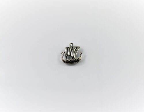 VIKING BOAT PENDANT - MEDIUM IN SILVER